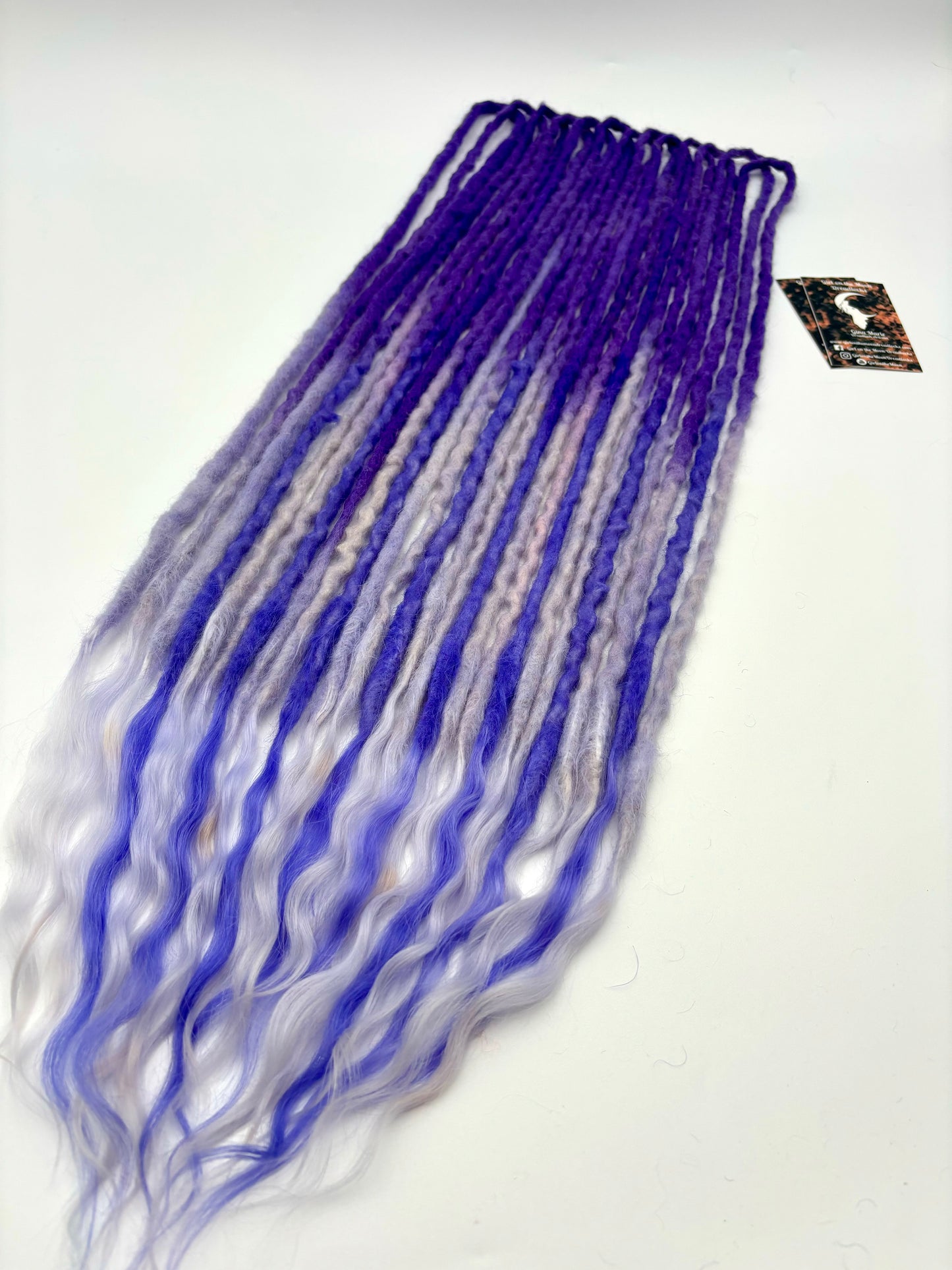 Valentines 2025 Wispy Ends ACCENT - Purple/Lavender
