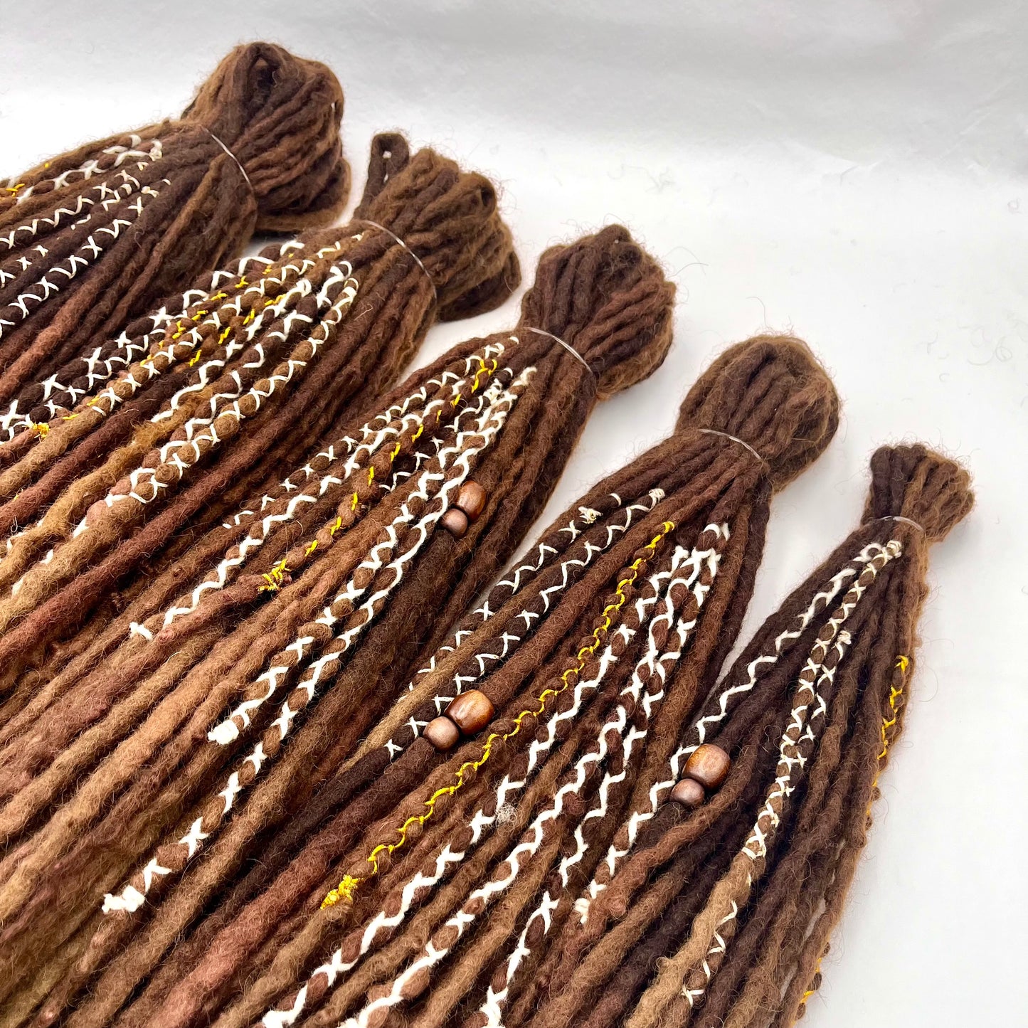 NATURALS - Medium/Dark Warm Brown