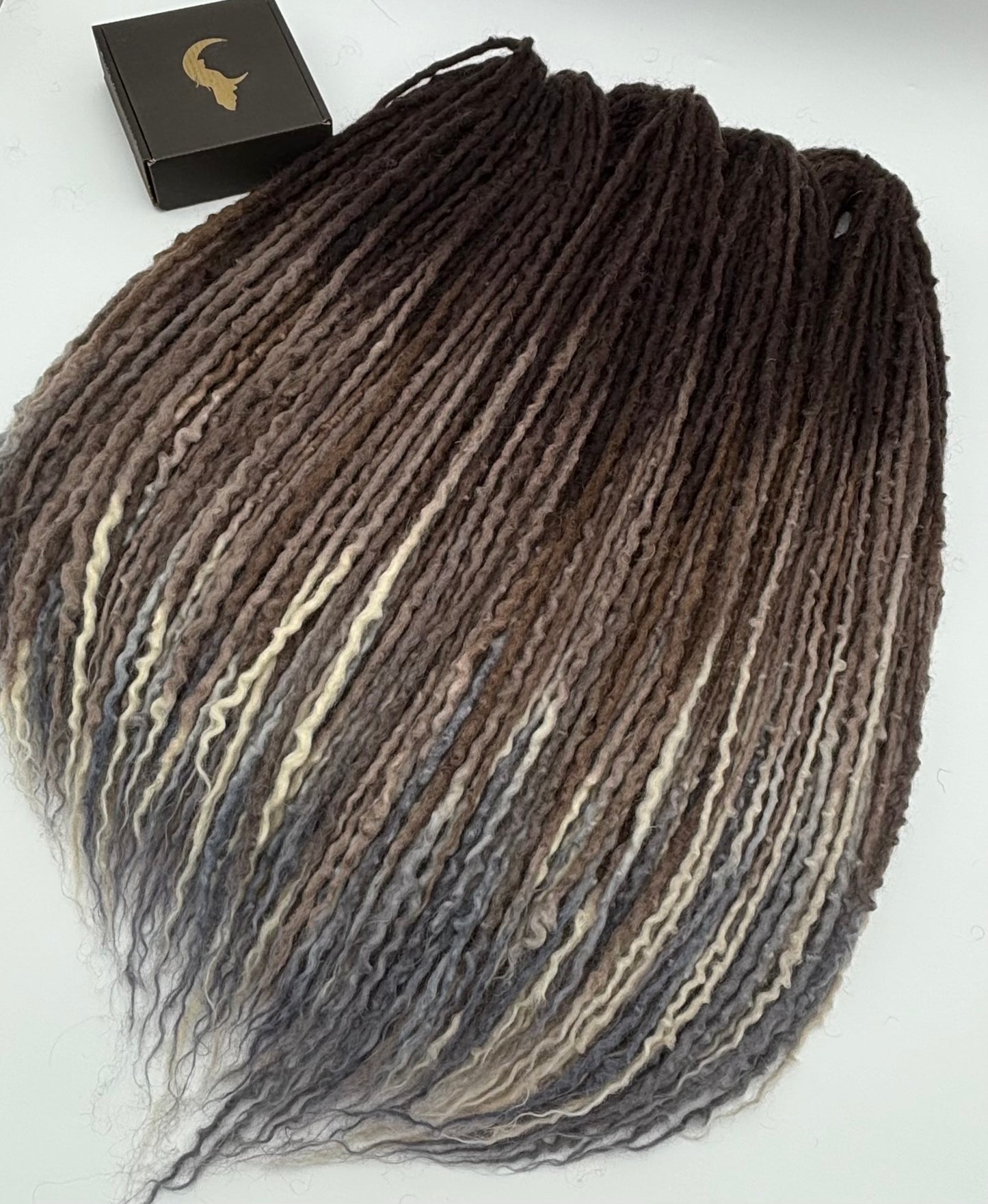 Dark Brown to White/Gray