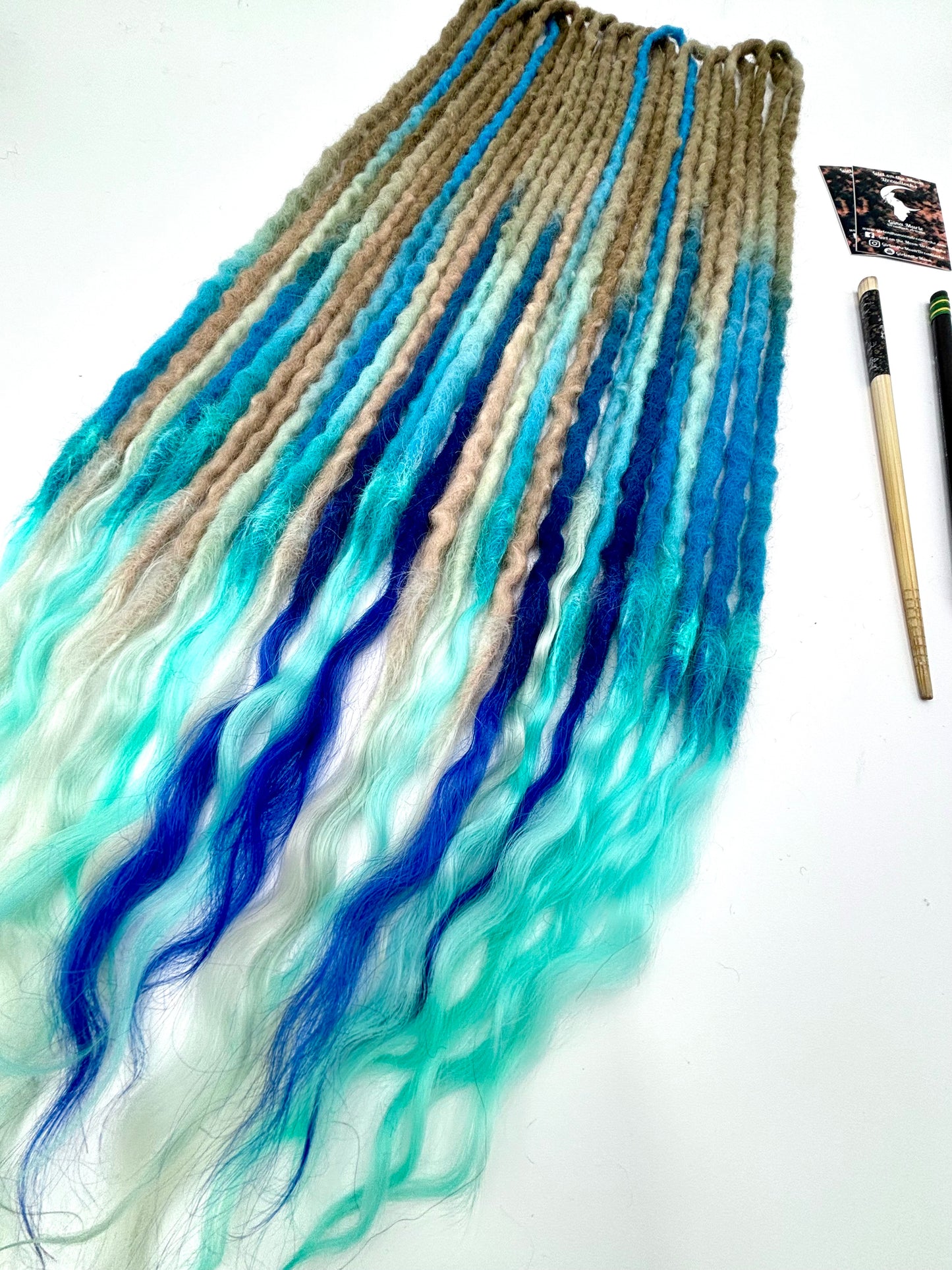 Aquarius Wispy Ends ACCENT - Girl On The Moon Dreadlocks