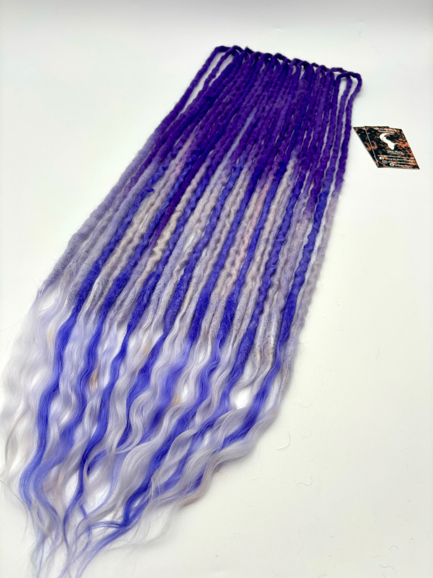 Valentines 2025 Wispy Ends ACCENT - Purple/Lavender